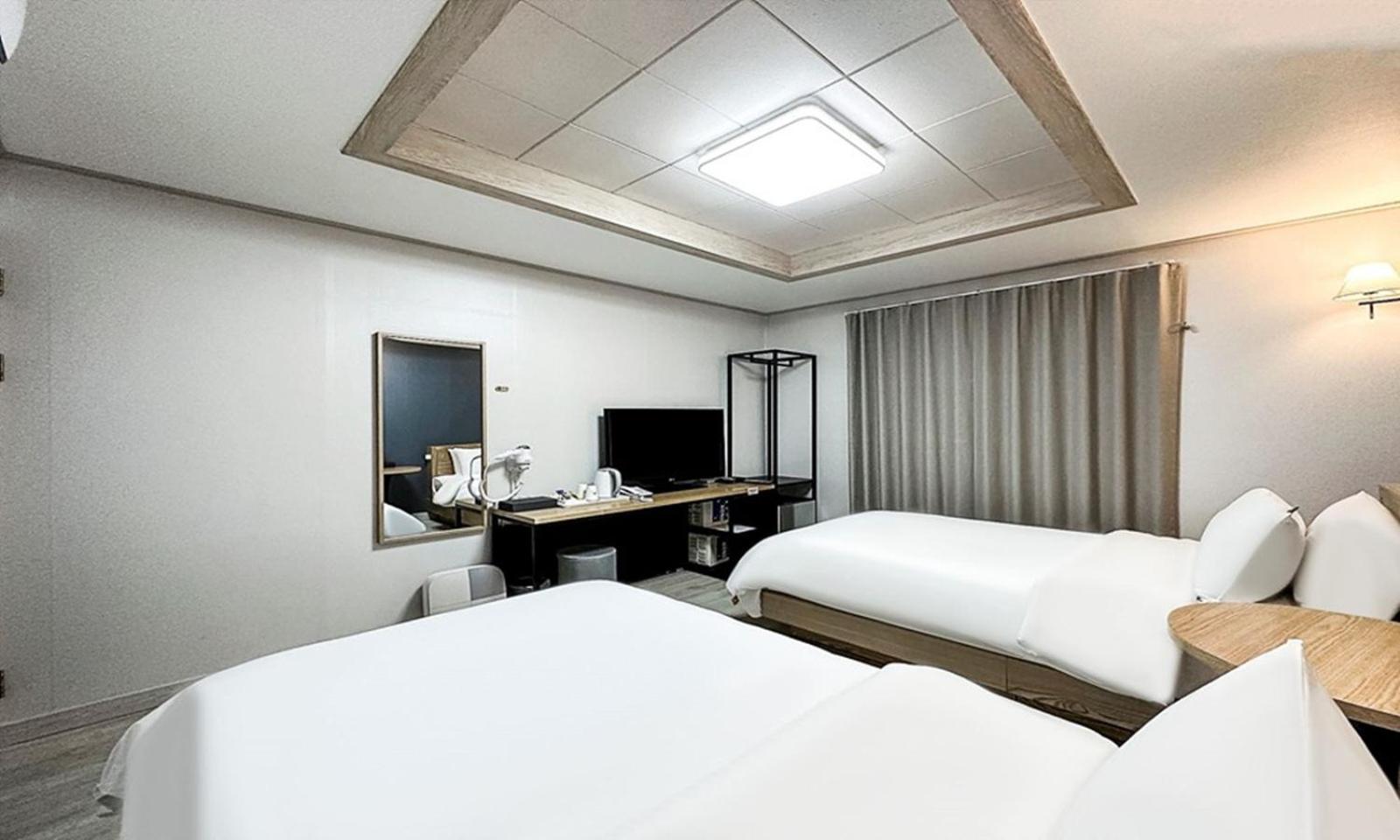 Gumi Time Hotel Eksteriør bilde