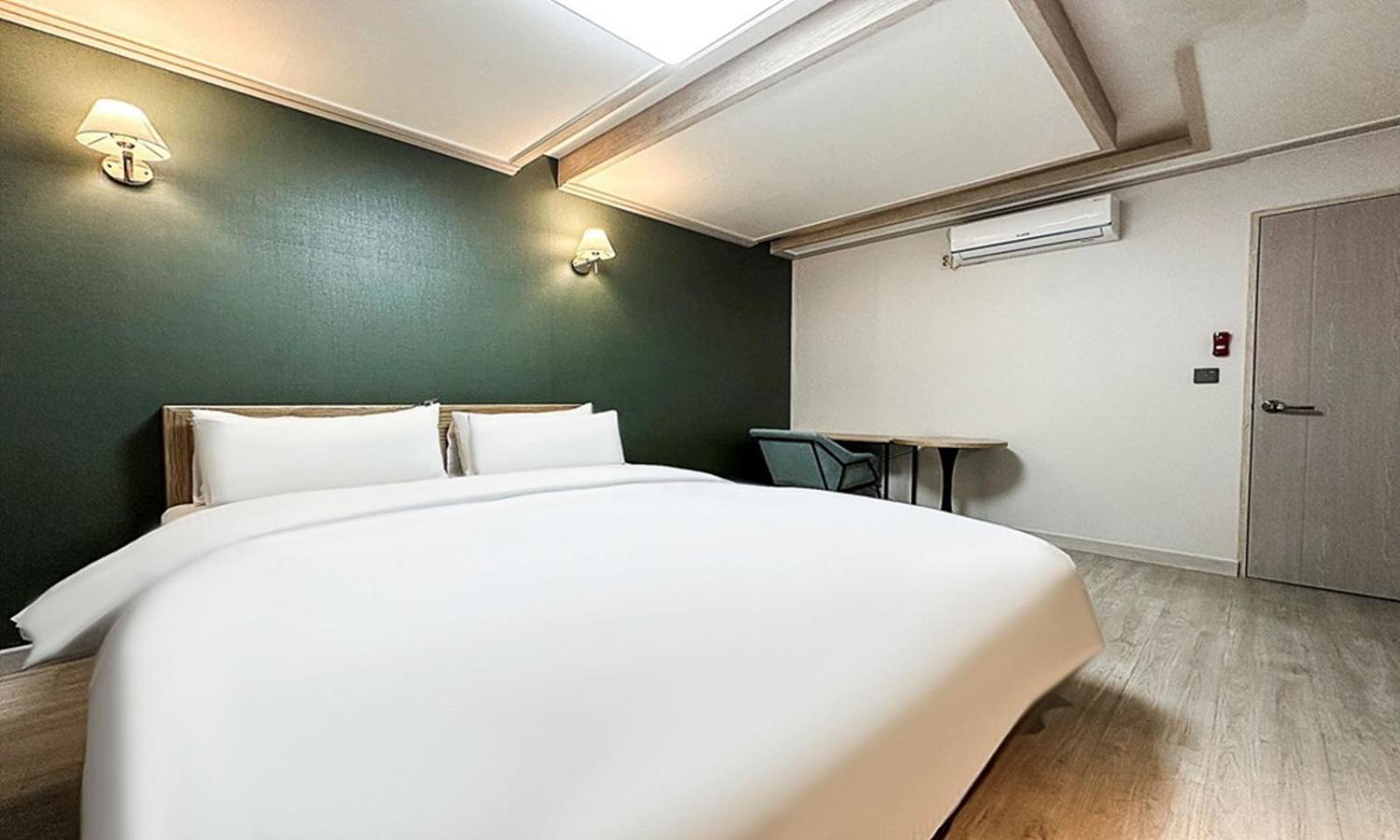 Gumi Time Hotel Eksteriør bilde